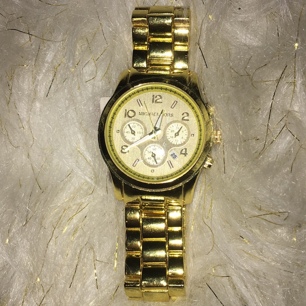 SOLD‼️Gold Michael kors watch